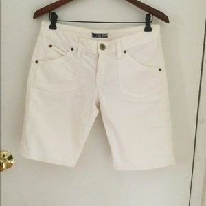 Used . Good conditions